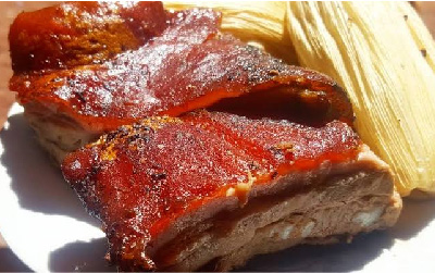 Lechón con Tamal